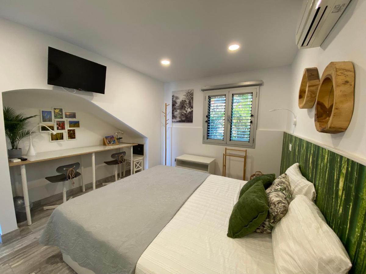 First Beachline Deluxe With Garden And Terrasse In Sun Club San Bartolomé Buitenkant foto