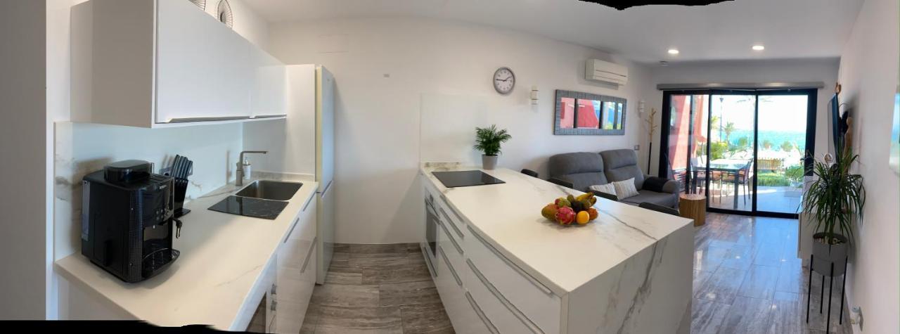 First Beachline Deluxe With Garden And Terrasse In Sun Club San Bartolomé Buitenkant foto