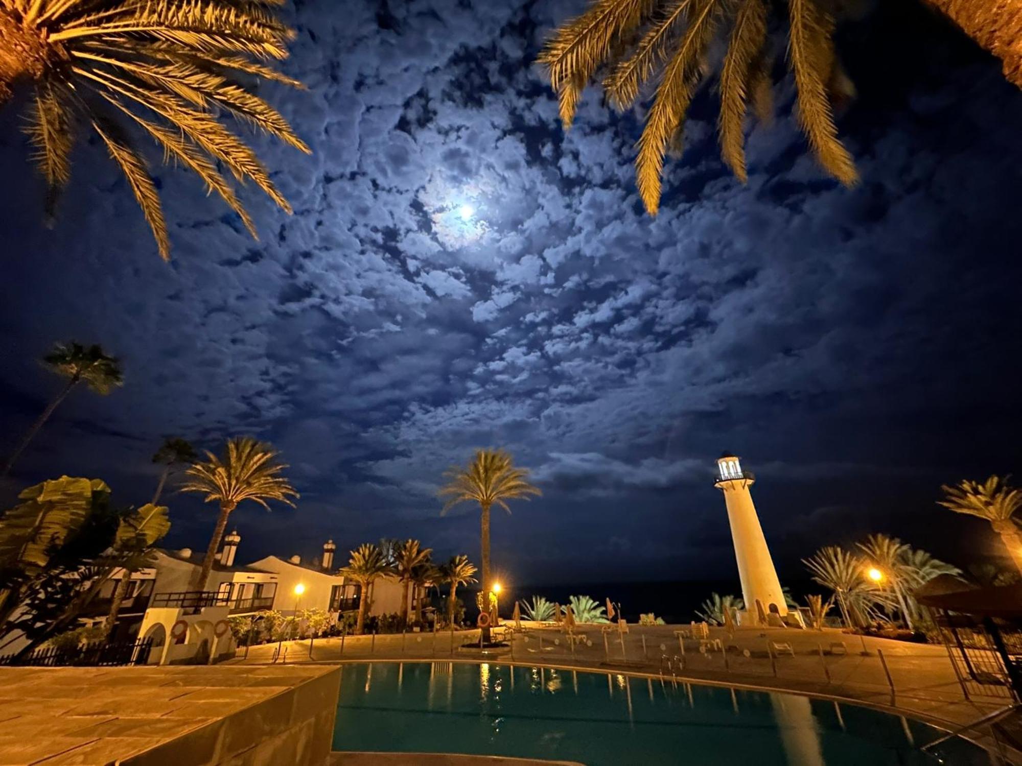 First Beachline Deluxe With Garden And Terrasse In Sun Club San Bartolomé Buitenkant foto