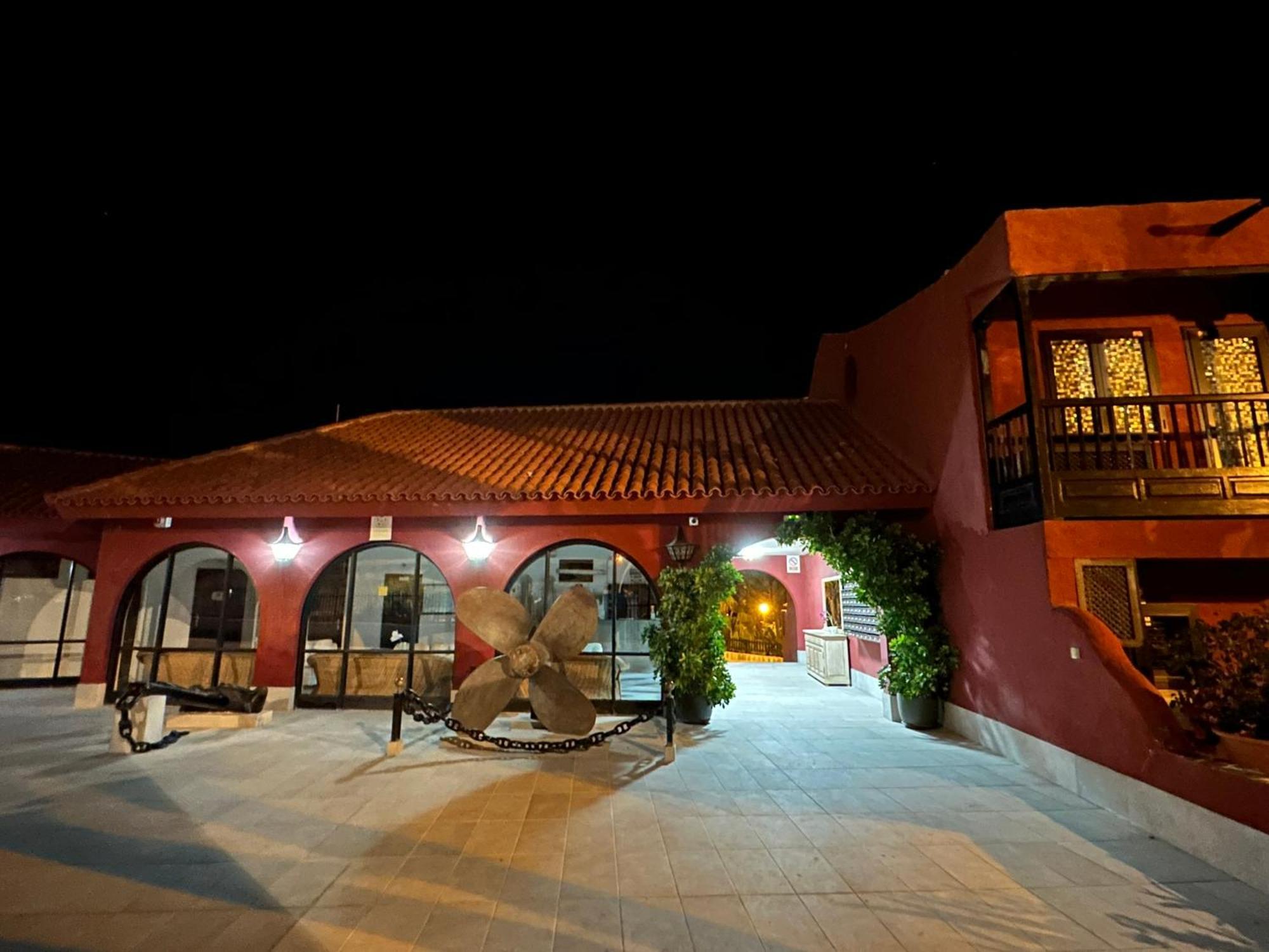 First Beachline Deluxe With Garden And Terrasse In Sun Club San Bartolomé Buitenkant foto